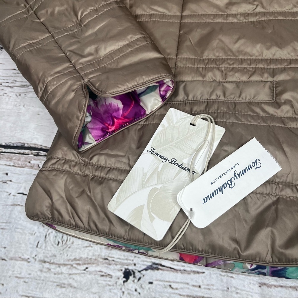 NWT Tommy Bahama Hermosa Reversible Puffer Jacket Size M - Picture 11 of 15